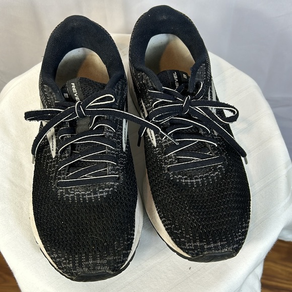 Brooks 7 Black Revel Size 7 Men’s Medium Gently Worn Cushion Lace athletic - Picture 2 of 9
